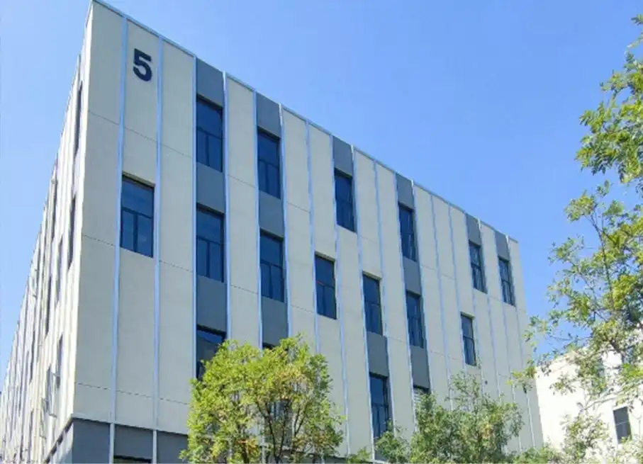 img-783-783 img-783-783